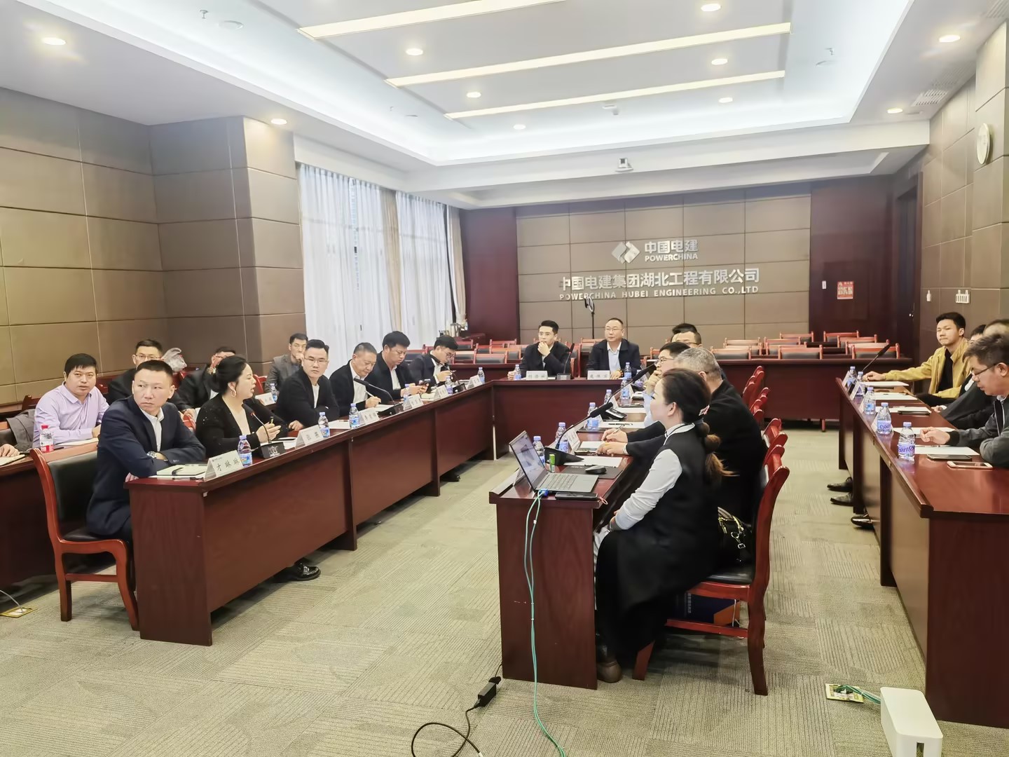 光伏電站_家用太陽能光伏發(fā)電_光伏發(fā)電代理加盟 光伏電站_家用太陽能光伏發(fā)電_光伏發(fā)電代理加盟