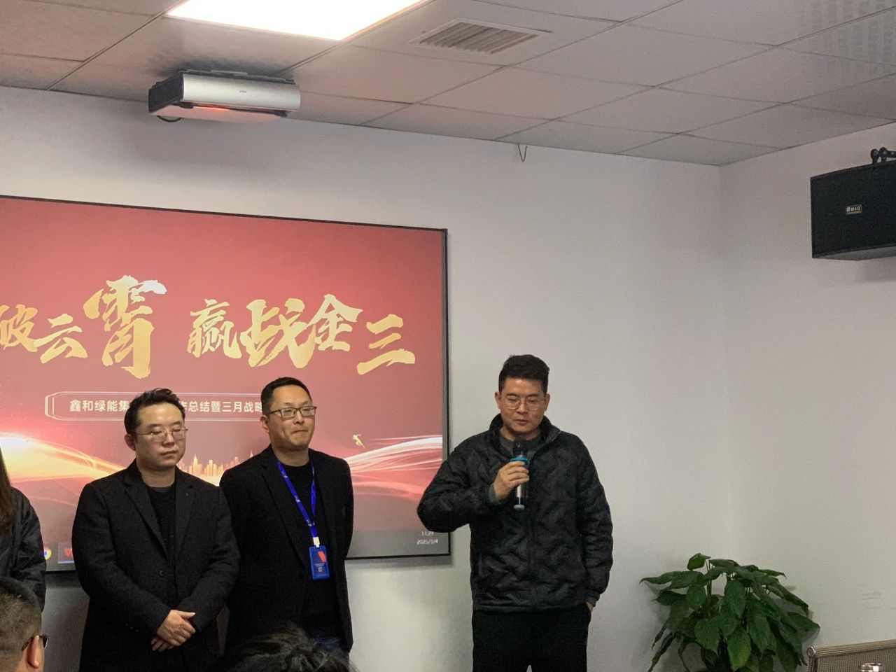 光伏電站_家用太陽能光伏發(fā)電_光伏發(fā)電代理加盟